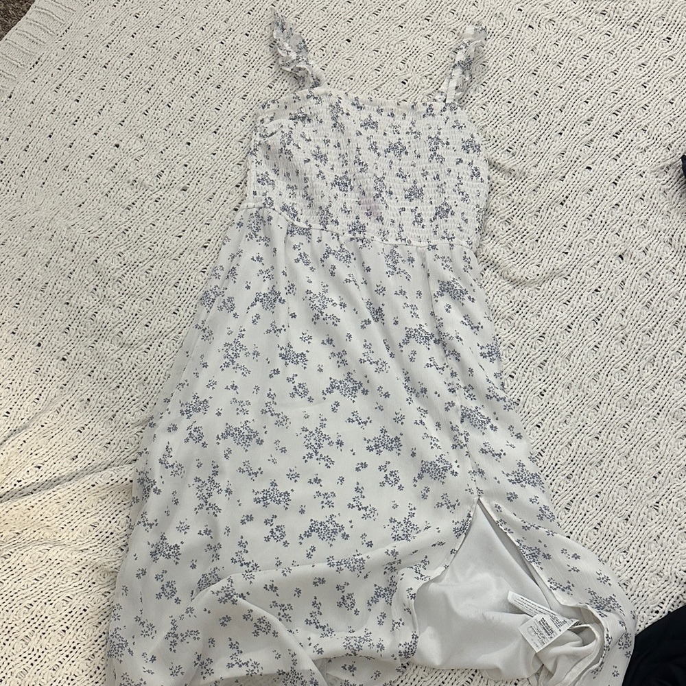 Abercrombie and Fitch Floral White and Blue Dress